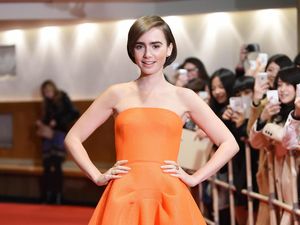 Terlalu Kurus Seperti Anoreksia, Lily Collins Tak Mau Tampil di Publik Terlalu Kurus Seperti Anoreksia, Lily Collins Tak Mau Tampil di Publik