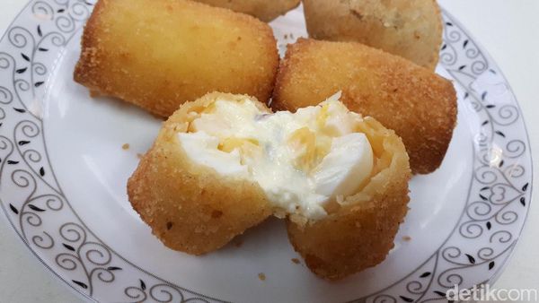 Nyamm! Enaknya Ngemil Pastel dan Risoles Smoked Beef Mayo yang Mantap Mengenyangkan