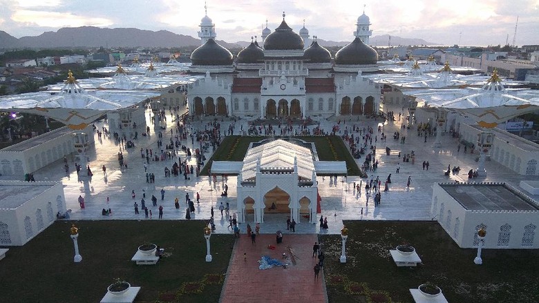 Foto: Masjid Raya Baiturrahman di Banda Aceh (Agus Setyadi/detikTravel)