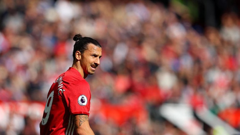 Mourinho Beri Sinyal Ibrahimovic Kembali ke MU Mourinho Beri Sinyal Ibrahimovic Kembali ke MU