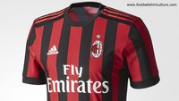 Seragam AC Milan memiliki desain yang sederhana tapi tetap elegan. Desain mengambil inspirasi dari dua periode yang didominasi Milan pada 1950-1960. Dibandingkan dengan musim lalu, tidak banyak perubahan yang dilakukan. (Foto: footballshirtculture.com)