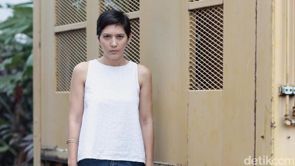 Tatapan Dingin Hannah Al Rashid, Mirip Millie Bobby Brown di Stranger Things ?