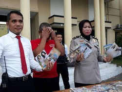 Operasi Pekat, Polisi Tangkap Penjual DVD Porno dan Amankan Miras