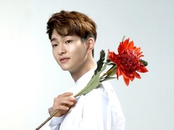 Gara-gara Kasus Pelecehan Seksual, Onew Mundur dari Age of Youth 2