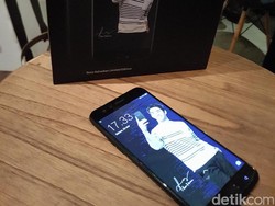 Oppo F3 Punya Edisi Spesial Reza Rahadian, Cuma 600 Unit!