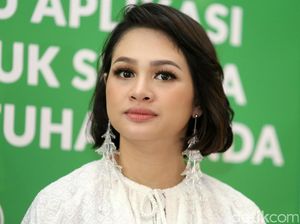 Ayah di ICU, Andien Kabarkan Sudah Dapat Donor Plasma Darah