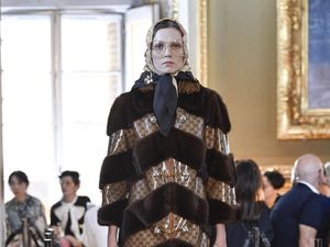 4 Fakta Menarik dari Fashion Show Gucci Cruise 2018: Gucci Jadi Guccy