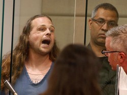 Pembunuh 2 Pria Pembela Gadis Muslim Berteriak-teriak di Pengadilan