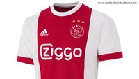 Tidak banyak perubahan berarti di seragam kandang Ajax musim 2017-18. Di jersey yang baru, Ajax menanggalkan garis-garis ciri khas Adidas yang berada di sisi samping dan garis berwarna merah yang lebih besar di bagian lengan. Seragam ini juga dipakai untuk pertama kali saat menghadapi Manchester United di final Liga Europa silam. (Foto: footballshirtculture.com)