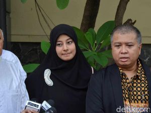 Diam-diam Putri Aisyah Laporkan Ustad Al Habsyi ke Polda Atas Dugaan KDRT Diam-diam Putri Aisyah Laporkan Ustad Al Habsyi ke Polda Atas Dugaan KDRT