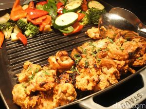 Berbuka dengan Garang Asem Hingga Chicken Tandoori di Ketinggian Lantai 51