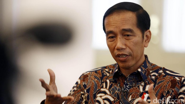 KUMPULKAN MENTERI, PRESIDEN JOKOWI BAHAS PENYUSUNAN PERPRES SEKOLAH 5 HARI 