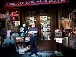 AS Punya Toko Buku yang Menjual Kenangan