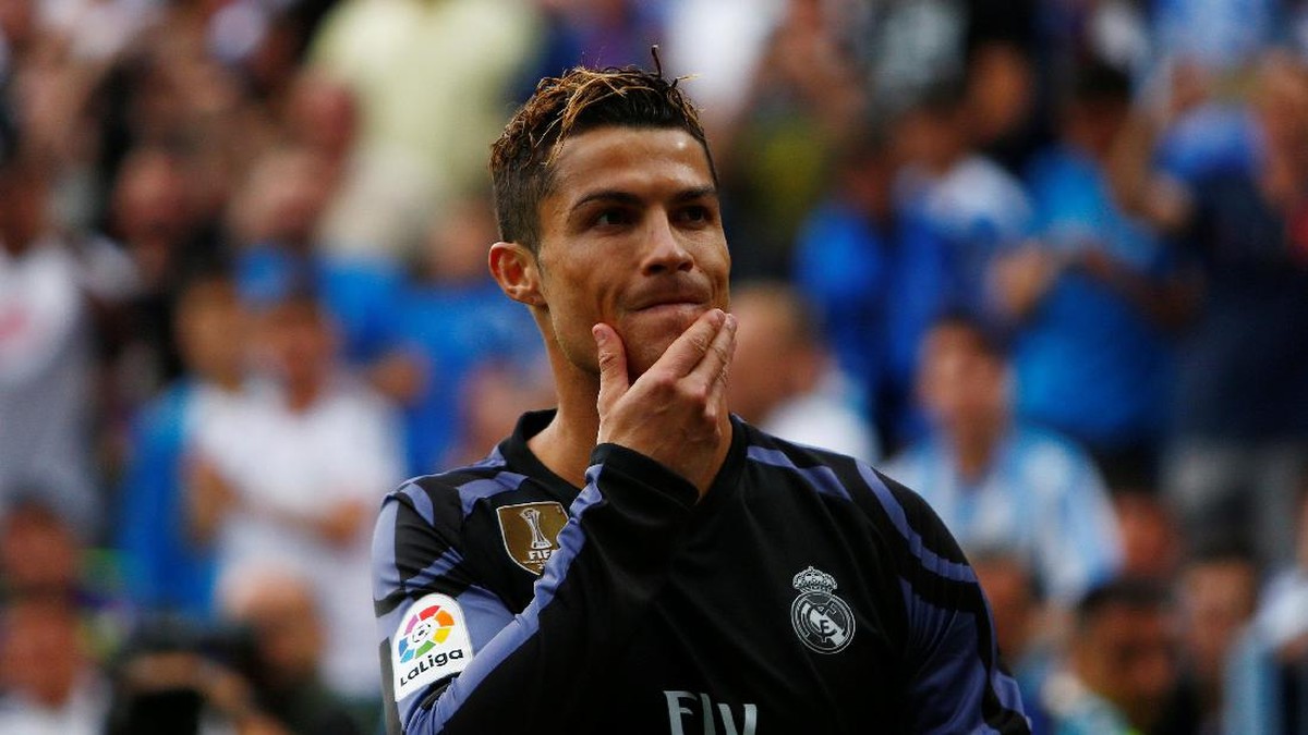 Cristiano Ronaldo adalah atlet paling terkenal di dunia. Foto: Reuters / Jon Nazca