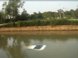 Mobil Masuk Sungai Bogowonto Purworejo, 2 Tewas dan 3 Selamat