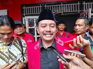 Ketua DPC PDIP Cirebon Mendaftar Jadi Calon Wali Kota