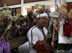 Khalid Basalamah, Wayang Golek dan Media Dakwah