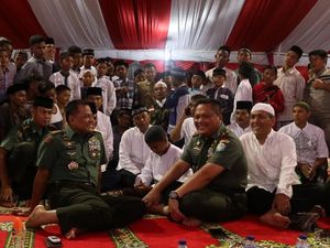 Panglima TNI Buka Puasa dan Salat Tarawih Bersama Anak Yatim Aceh