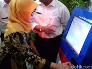 5 Pasar Tradisional di Solo Mulai Terapkan E-Retribusi 5 Pasar Tradisional di Solo Mulai Terapkan E-Retribusi