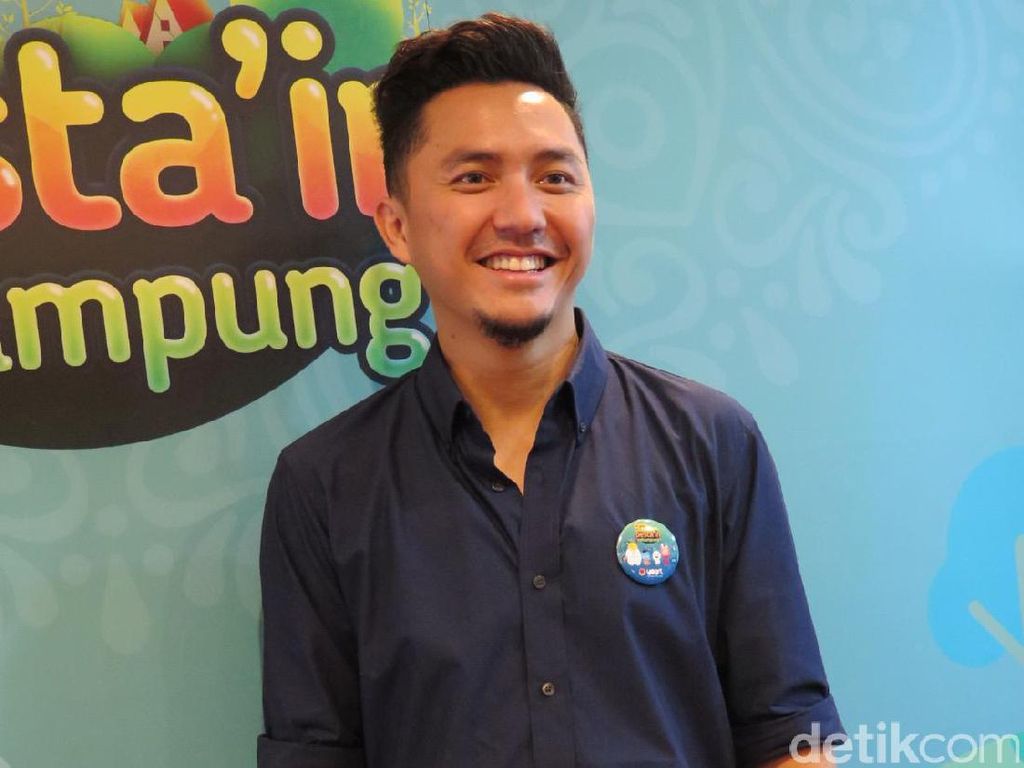 Omesh Ceritakan Awal Mula Pita Suaranya Bisa Rusak Omesh Ceritakan Awal Mula Pita Suaranya Bisa Rusak