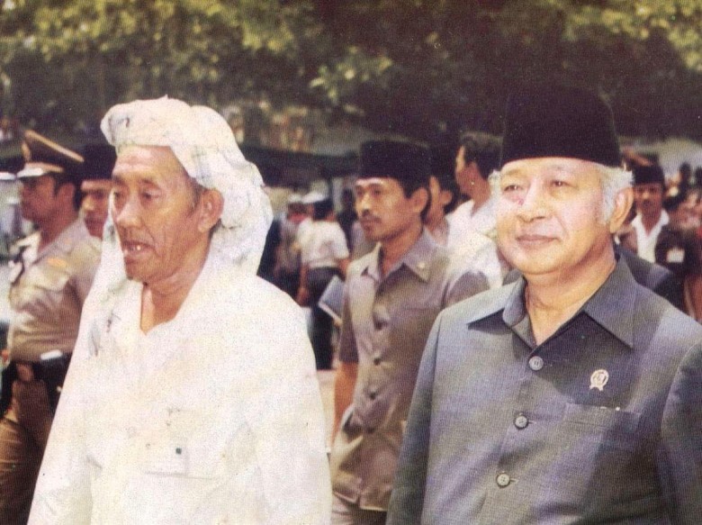 Mengoreksi PMP, Menerima Asas Tunggal Pancasila Mengoreksi PMP, Menerima Asas Tunggal Pancasila