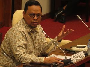 Lukman Edy Daftar Cagub Riau ke Demokrat Lukman Edy Daftar Cagub Riau ke Demokrat
