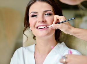 5 Cara Mengatasi Kulit Kering Secara Alami Saat Puasa 5 Cara Mengatasi Kulit Kering Secara Alami Saat Puasa