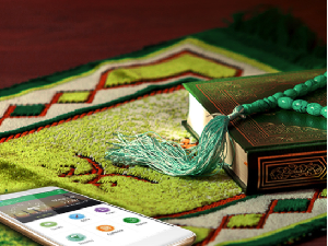 Fitur Panduan Muslim di Smartphone Tingkatkan Kualitas Ibadah
