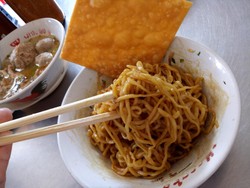 Ini Dia 6 Pelengkap yang Bikin Mie Ayam Makin Enak