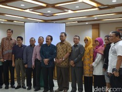 Audiensi dengan DPR, WNI di Luar Negeri Minta Dapil Sendiri