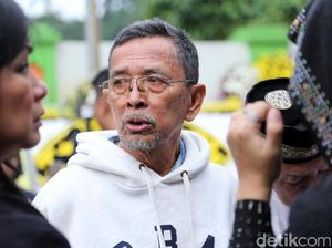 Nurzaman Kenang Masa-masa Bersama Yana Zein Nurzaman Kenang Masa-masa Bersama Yana Zein