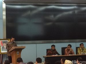Cuti untuk Suami Bikin Heboh Pertemuan Tim Sinkronisasi dan SKPD DKI Cuti untuk Suami Bikin Heboh Pertemuan Tim Sinkronisasi dan SKPD DKI