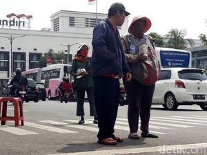 Jasa Penukaran Uang Receh Telah Menjamur