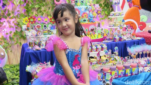 Happy Birthday Member Cilik Girls Squad, Mikhayla Bakrie!