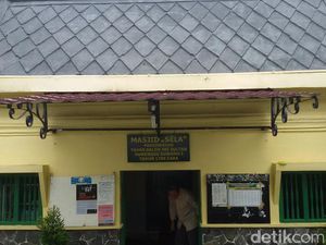 Menengok Masjid Sela Yogya yang Dibangun pada Masa Sri Sultan HB I Menengok Masjid Sela Yogya yang Dibangun pada Masa Sri Sultan HB I