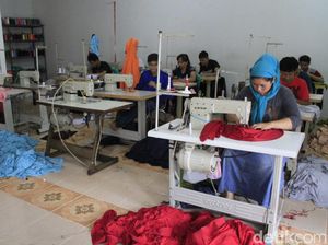 Bulan Ramadan, Pedagang Kerudung Cicalengka Bandung Raup Untung