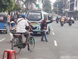 Pengakuan Inang-inang: Stok Uang Receh Hingga Rp 20 Juta