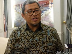 Aher Siapkan Baju Adat Sunda untuk Jokowi di Karnaval Kemerdekaan Aher Siapkan Baju Adat Sunda untuk Jokowi di Karnaval Kemerdekaan
