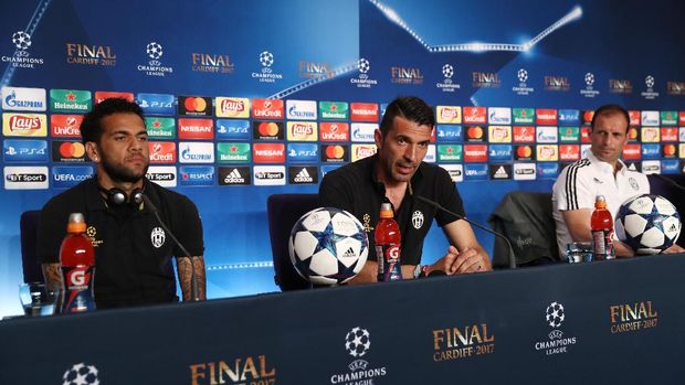 Gianluigi Buffon dalam konferensi pers menjelang final Liga Champions