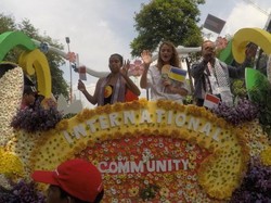 Mengenang Keseruan Parade Bunga Surabaya 2017, Meriah Rek!
