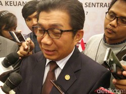 Pesan Muliaman ke Calon Bos OJK: Soal Krisis Hingga Investasi Bodong