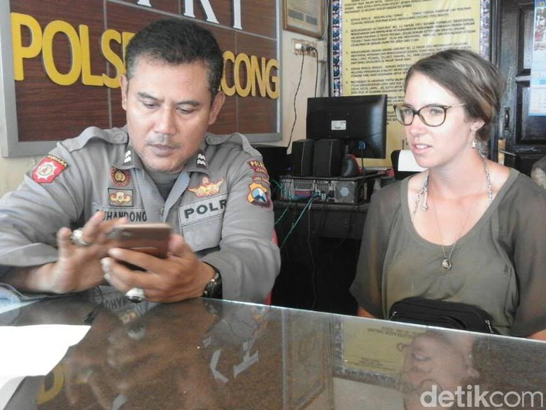 Wanita Asal Inggris Jadi Korban Jambret saat Bersepeda di Jember Wanita Asal Inggris Jadi Korban Jambret saat Bersepeda di Jember