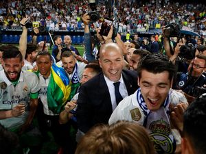 Madrid Beri Sinyal Sodori Kontrak Jangka Panjang untuk Zidane