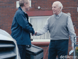 Mobil Terbaik untuk Para Lansia