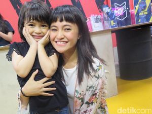 Cute, Rambut Kembaran Marshanda dan Sienna