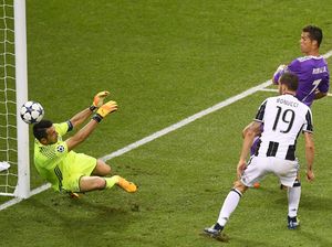 Kryptonite Buffon itu Bernama Ronaldo