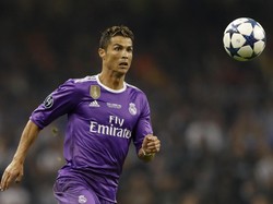 Bikin 12 Gol, Ronaldo Kembali Rebut Sepatu Emas Liga Champions