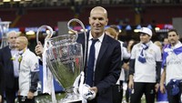 Zinedine Zidane juga jadi pelatih pertama yang mampu mempertahankan gelar juara Liga Champions. Di final, Real Madrid mengalahkan Juventus dengan skor 4-1 (Reuters / Eddie Keogh Livepic)