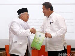 Setelah Fatwa Medsos, Indonesia Butuh Literasi Digital