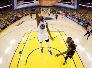 Warriors Hempaskan Cavaliers untuk Unggul 2-0